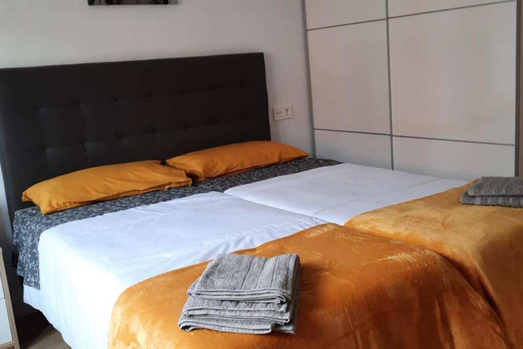 Apartamentos Milan 2 Oviedo Dış mekan fotoğraf