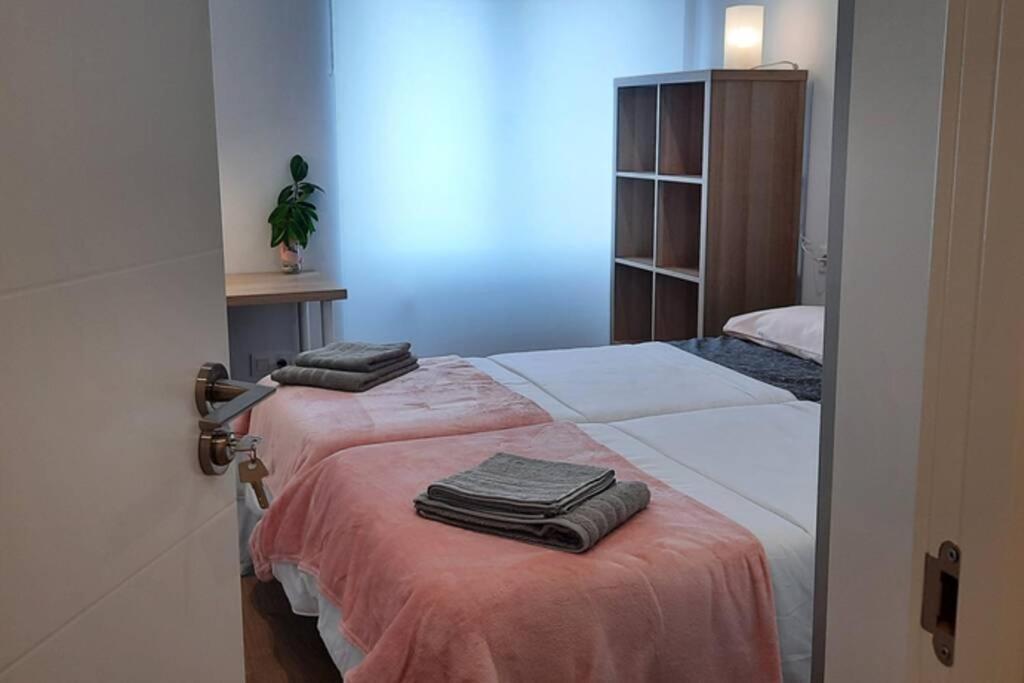 Apartamentos Milan 2 Oviedo Dış mekan fotoğraf